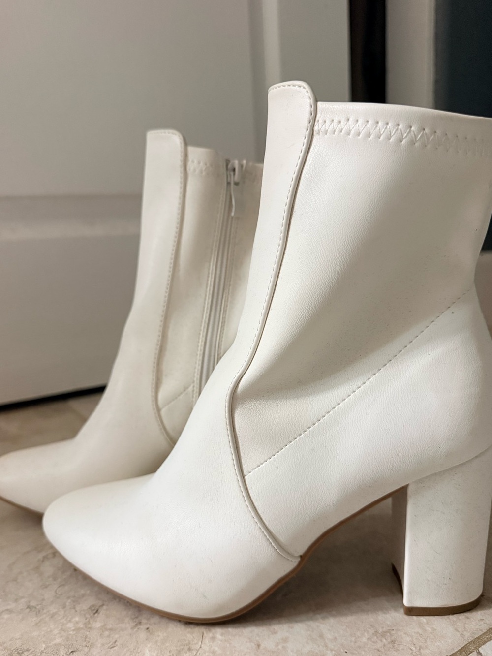 TOP Moda White Faux Leather Block Heel Ankle Boots